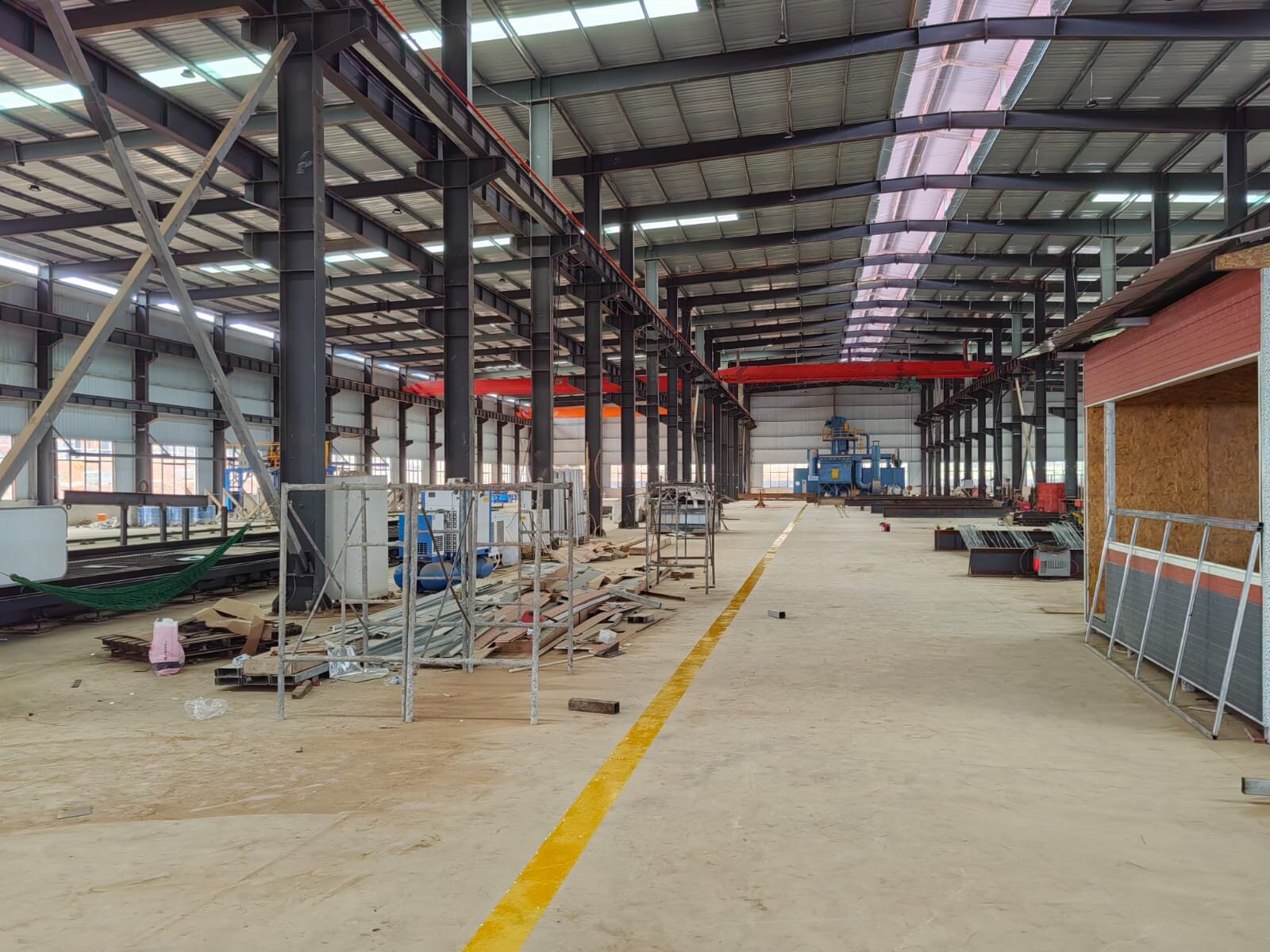 Fabrication workshop bay